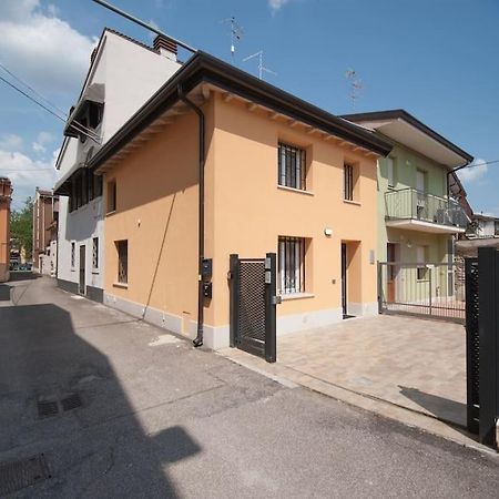 Apartament Casa Gemma - Big Family House With Free Parking San Giovanni Lupatoto Zewnętrze zdjęcie