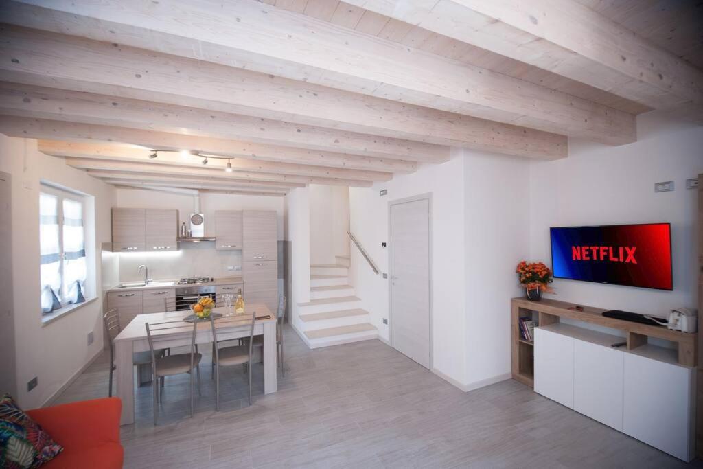 Apartament Casa Gemma - Big Family House With Free Parking San Giovanni Lupatoto Zewnętrze zdjęcie